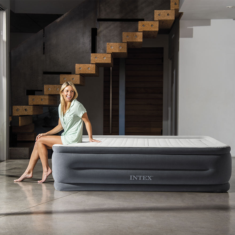 22 inches Comfort Plush 2-person inflatable mattress